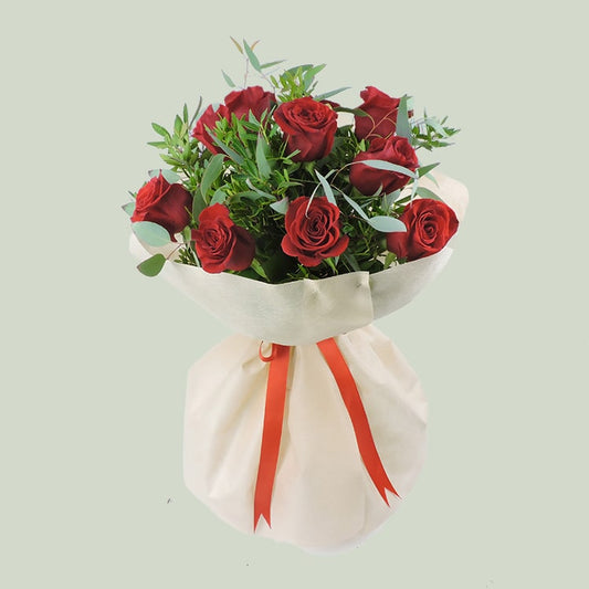 Aşkın Kırmızı Sözleri - 10 Kırmızı Gül - Premium Çiçek